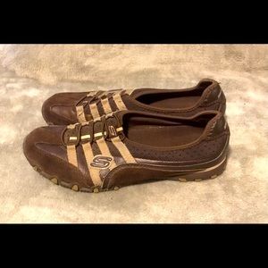 Women’s Skechers. Size 8. Brown. Slip on.